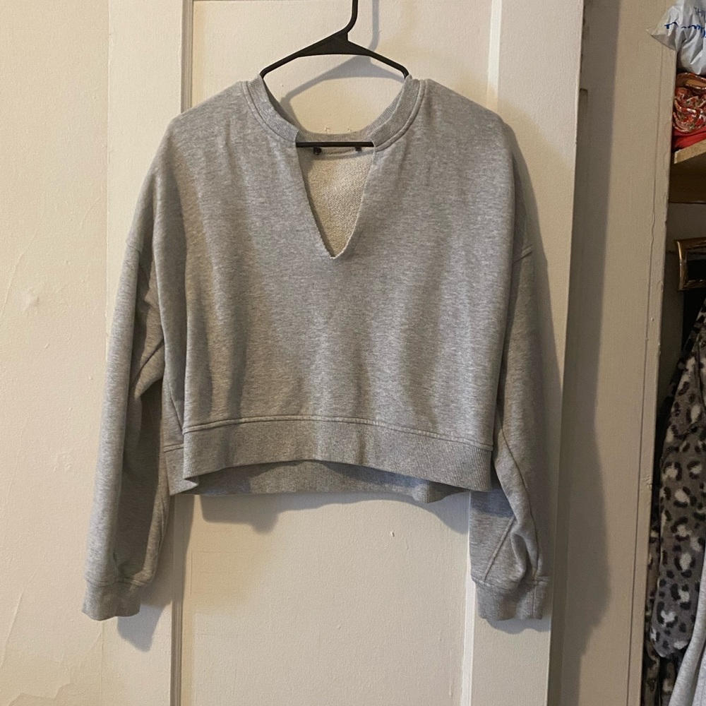 Light grey cropped crew neck